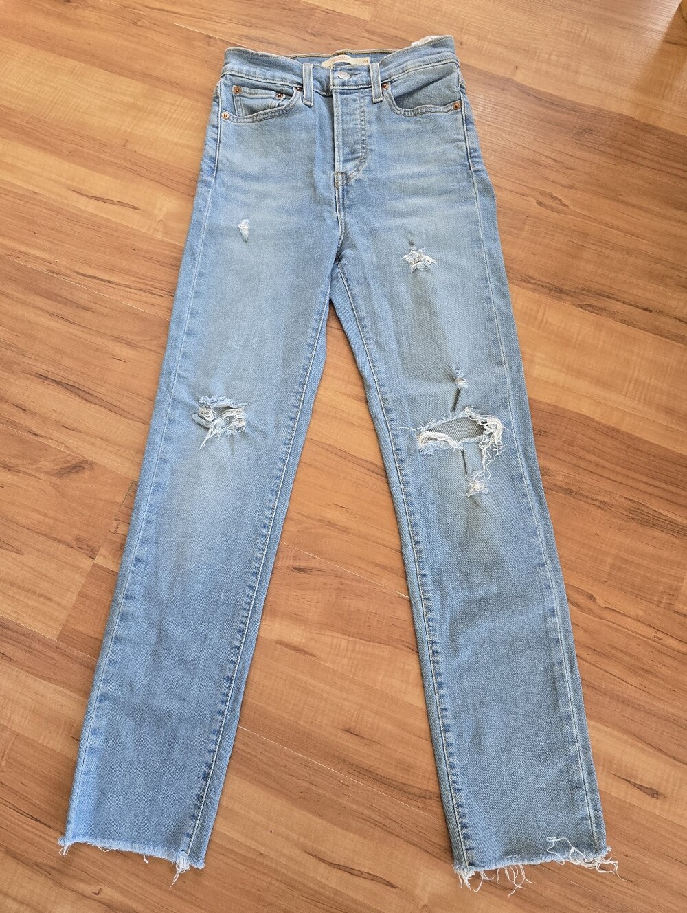 Levis Wedgie Straight Ankle Leg Jeans Size 24